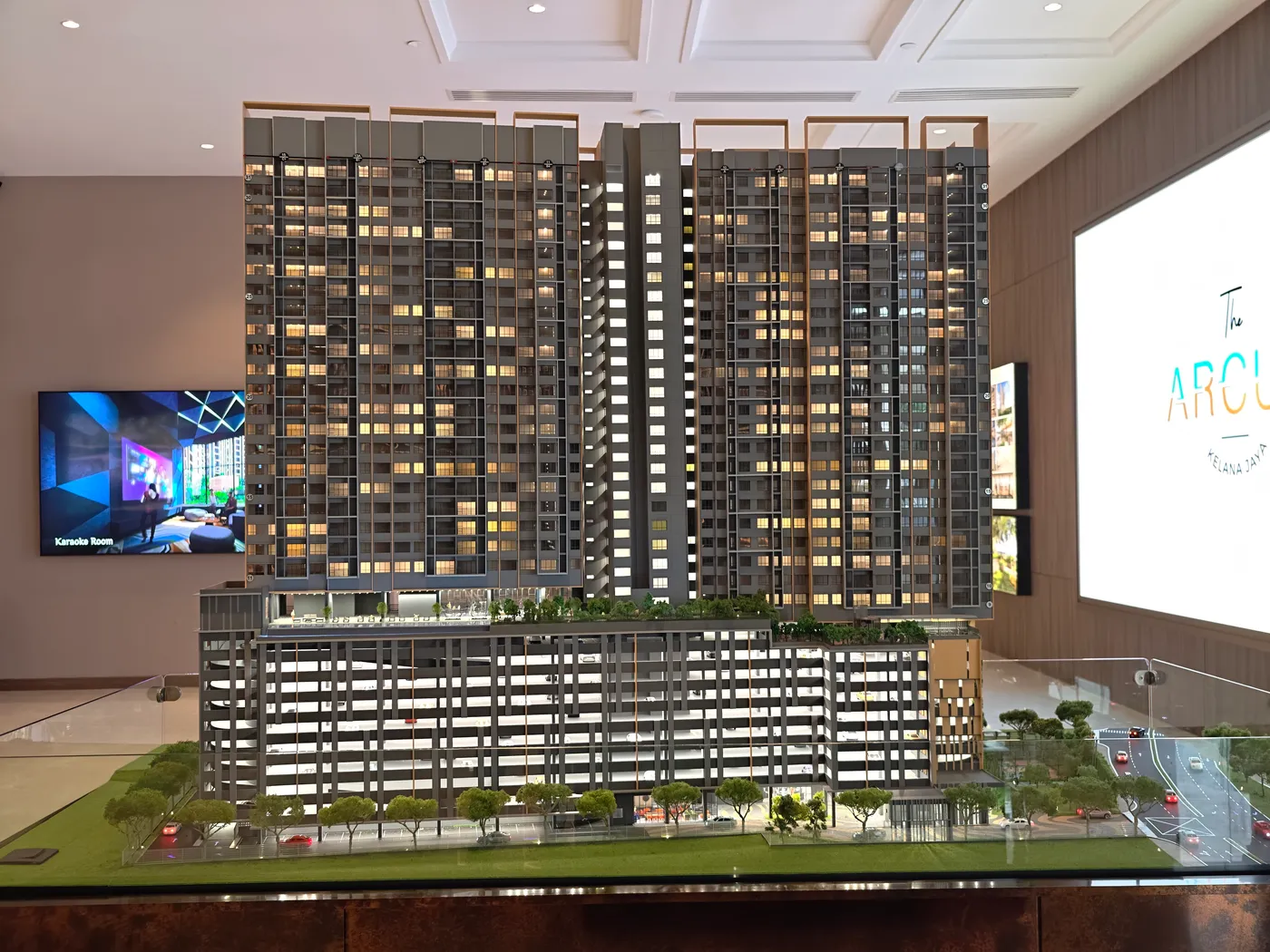 D'Evia Residences @ Kwasa Damansara — scale model